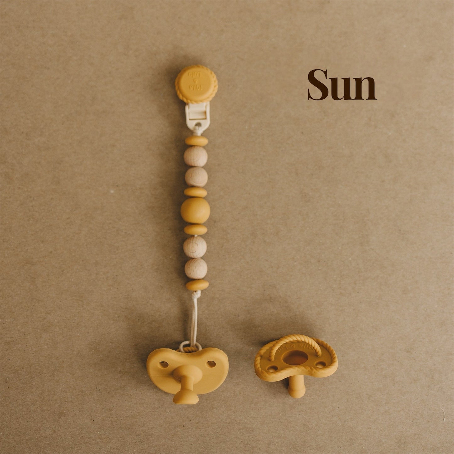 Silicone non-toxic rust free pacifier clip set in color Sun