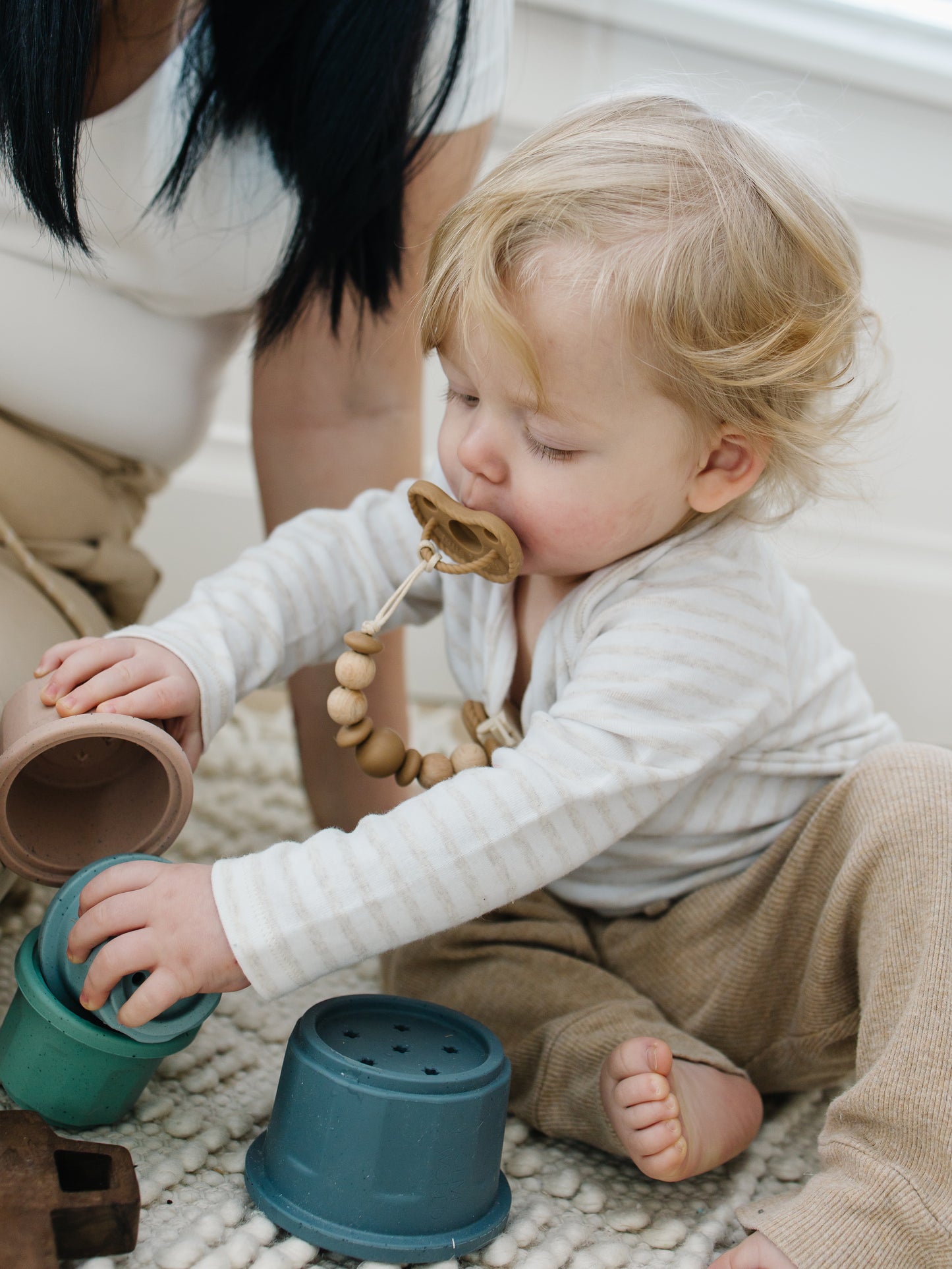 Mila and Lulu neutral toddler pacifier clip